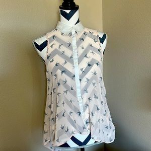 Sleeveless bird’s pattern shirt